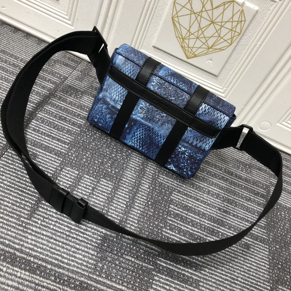 ルイヴィトンバッグ背面デザイン